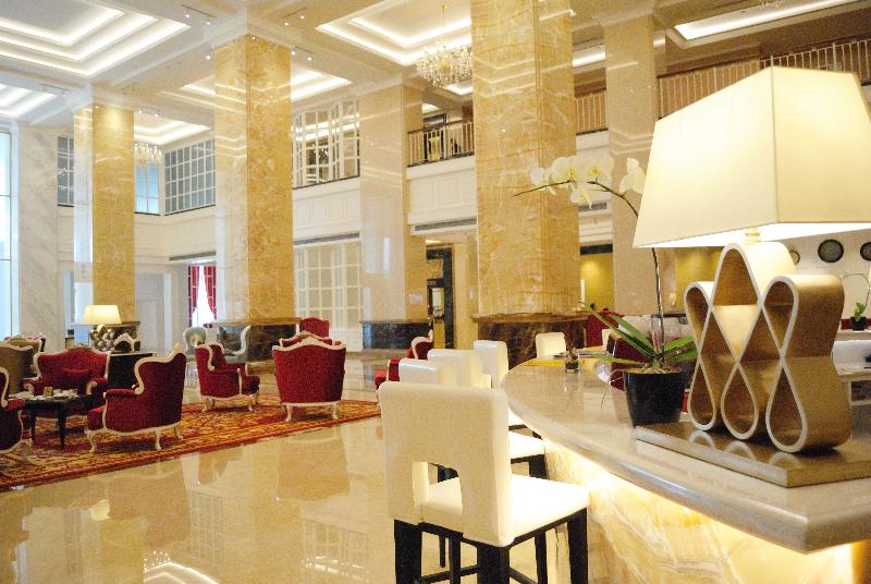 Adimulia Hotel Medan - Lobi