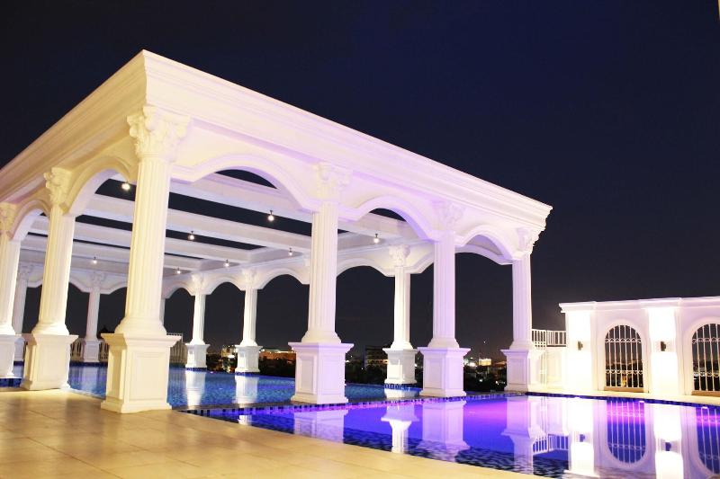 Adimulia Hotel Medan - Havuz