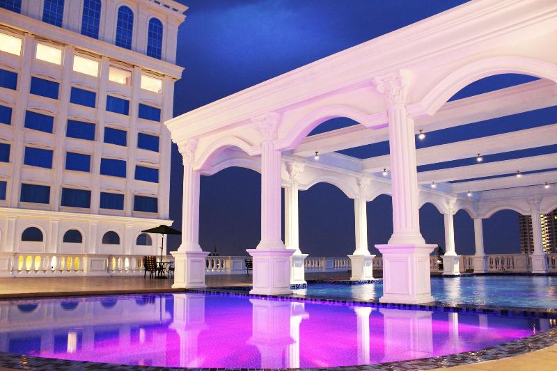 Adimulia Hotel Medan - Havuz