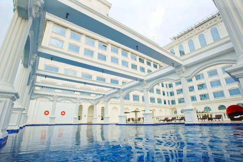 Adimulia Hotel Medan - Havuz