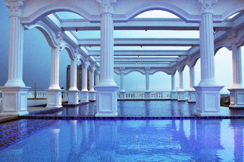 Adimulia Hotel Medan - Havuz