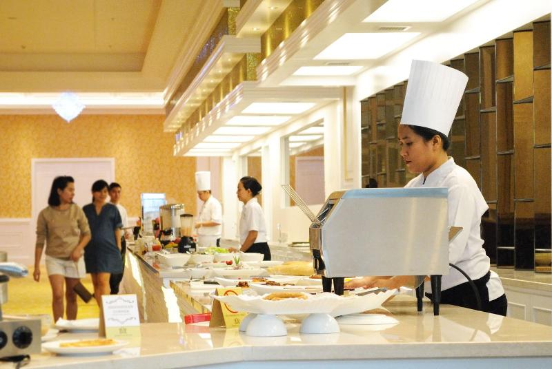Adimulia Hotel Medan - Restoran