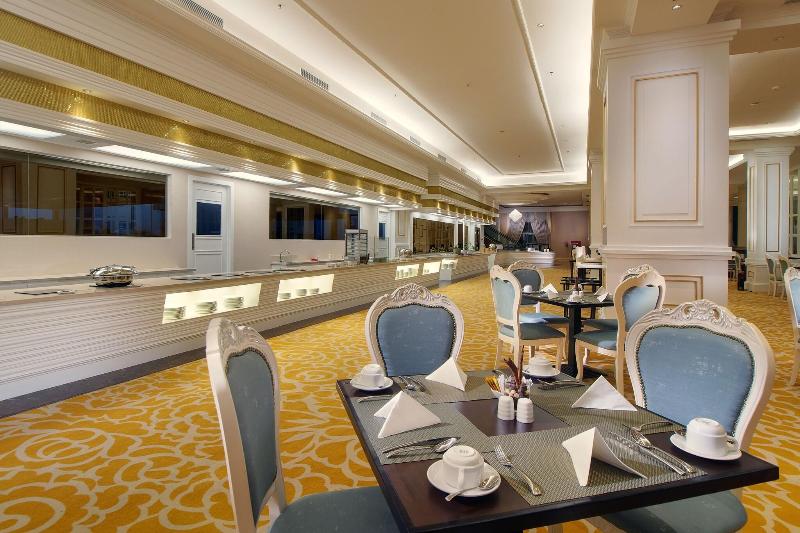 Adimulia Hotel Medan - Restoran