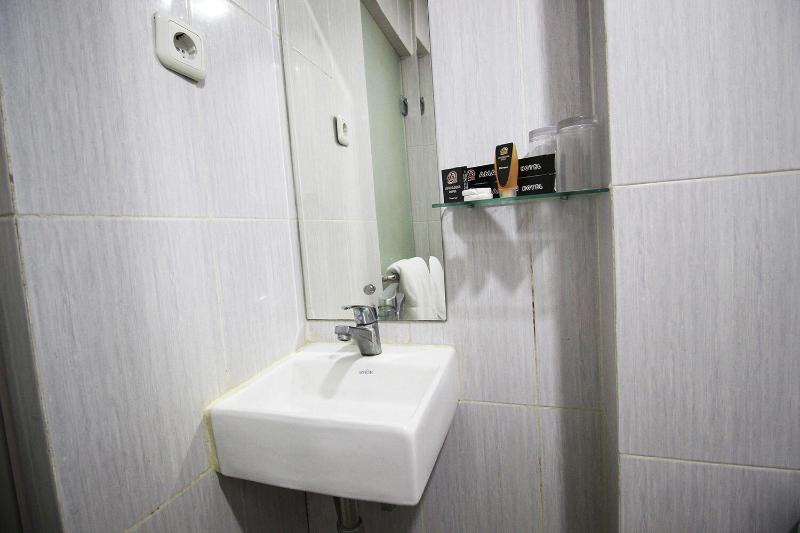 Amaliun Hotel Medan - Oda
