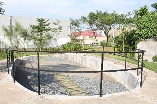 Front One Akshaya Hotel Karawang fotoÄŸrafÄ±