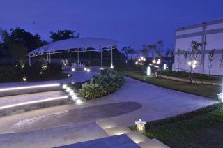 Front One Akshaya Hotel Karawang fotoÄŸrafÄ±