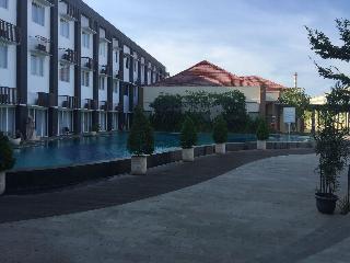 Front One Akshaya Hotel Karawang fotoÄŸrafÄ±
