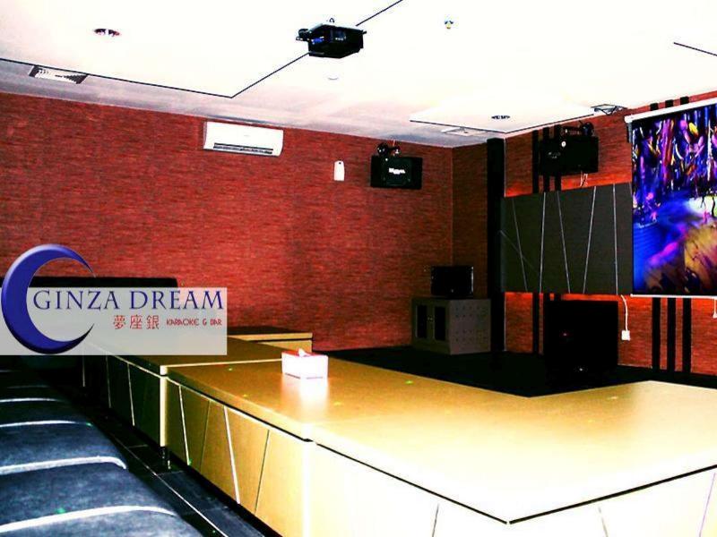 Asialink Premier Karawang - Aktivite