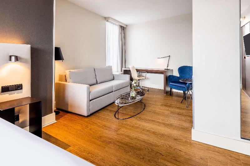 NH Amsterdam Caransa - Oda