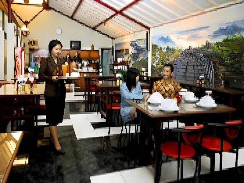 Merdeka Madiun - Restoran
