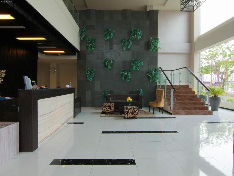 The Sun Hotel Madiun - Lobi