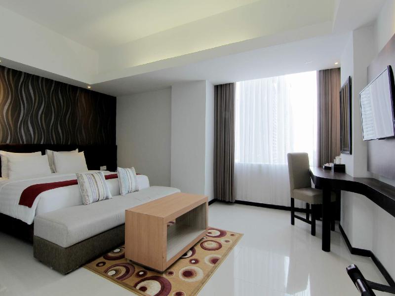 The Sun Hotel Madiun - Oda