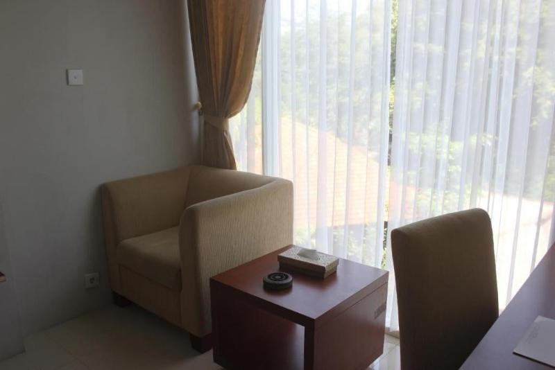 Ubud Hotel & Cottages Malang - Oda