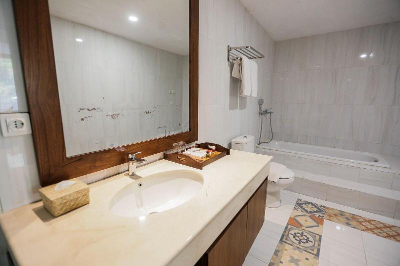 Ubud Hotel & Cottages Malang - Oda