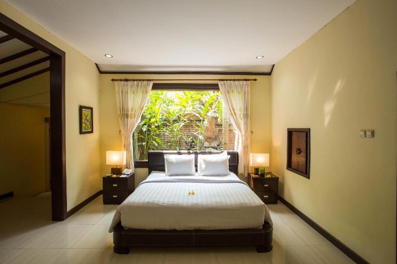 Ubud Hotel & Cottages Malang - Oda