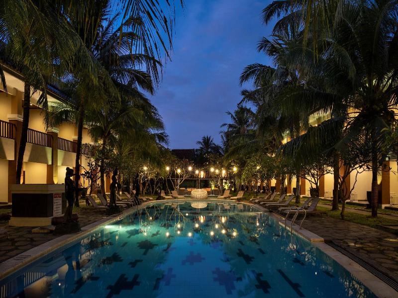 The Arnawa Hotel Pangandaran - Havuz