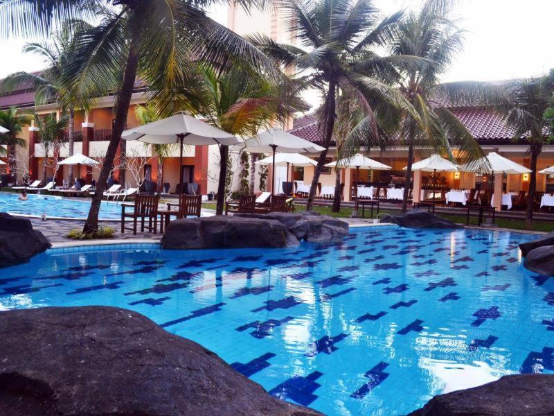 The Arnawa Hotel Pangandaran - Havuz