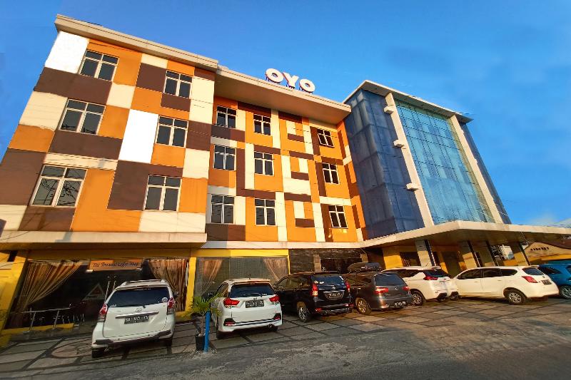 OYO 1161 Stefani City Hotel - Genel