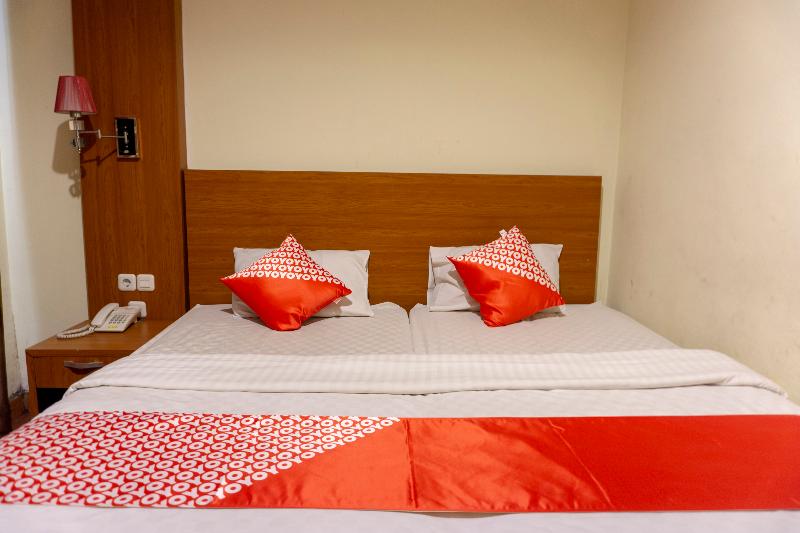 OYO 1161 Stefani City Hotel - Oda