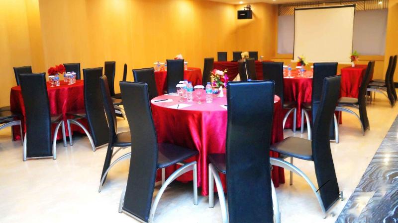 Orchardz Hotel Gajahmada - Toplantı