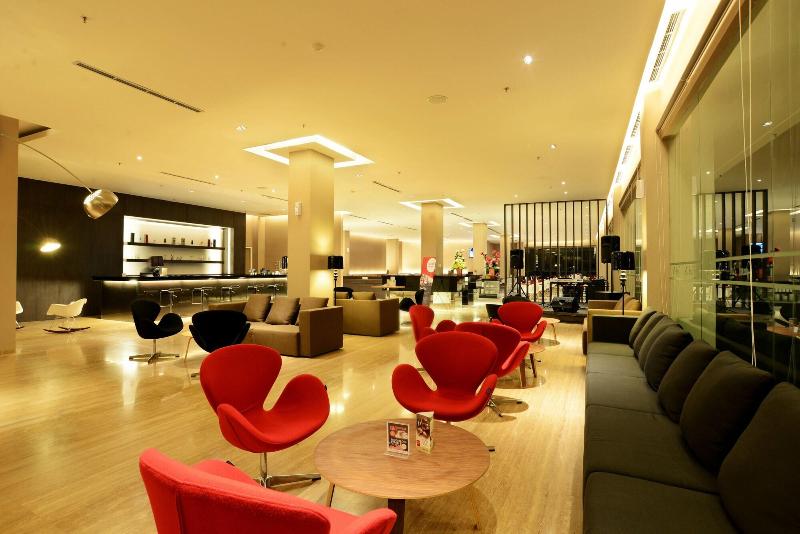 Grand Zuri Lahat - Bar