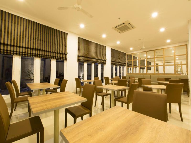 Spark Odeon Sukabumi - Restoran
