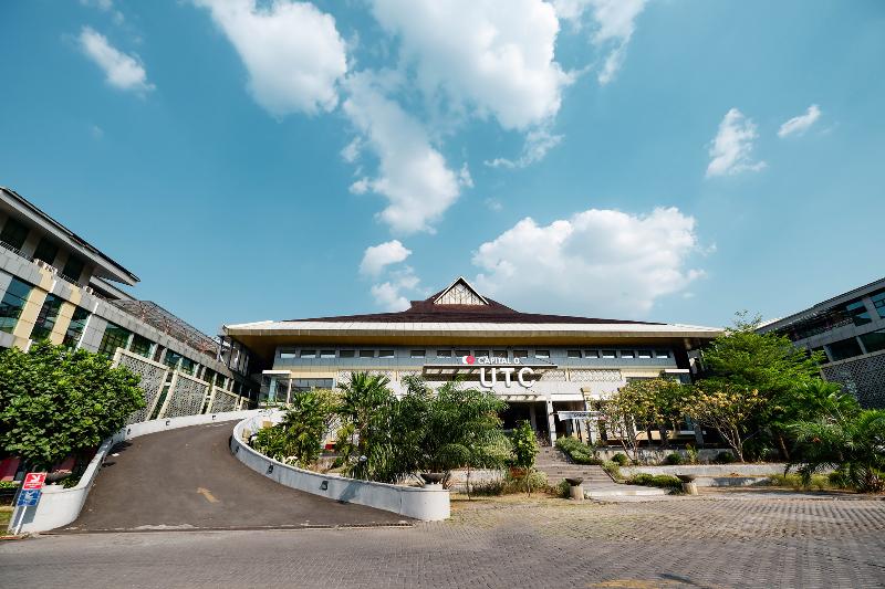Capital O 1571 Utc Hotel Semarang - Genel