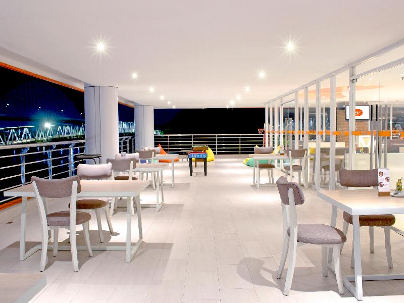 Harris Hotel Samarinda - Teras