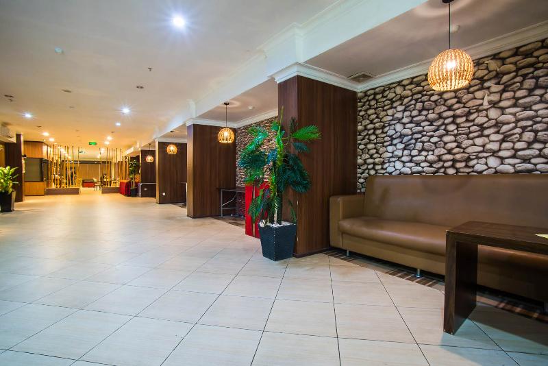 Royal Park Hotel - Lobi