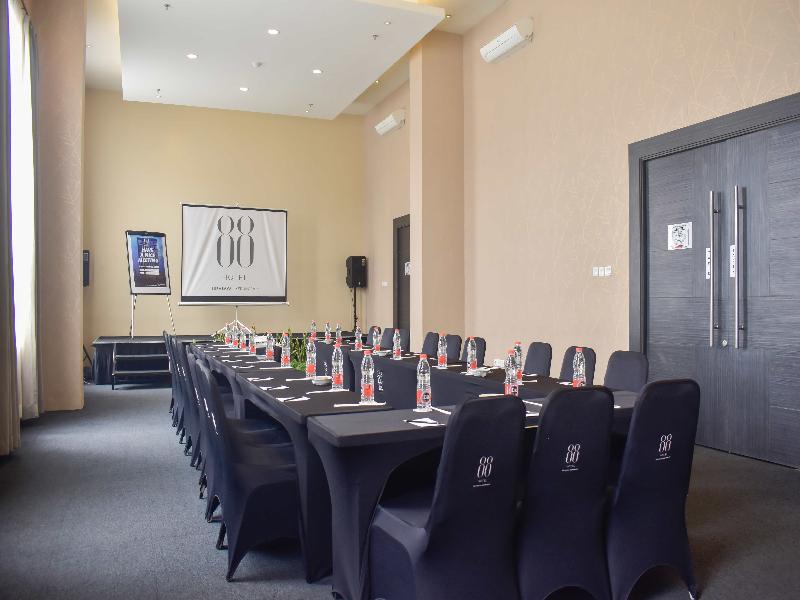 Hotel 88 Kedungsari - Toplantı