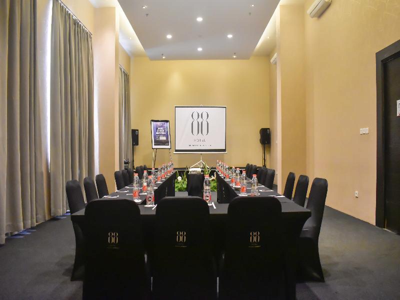 Hotel 88 Kedungsari - Toplantı