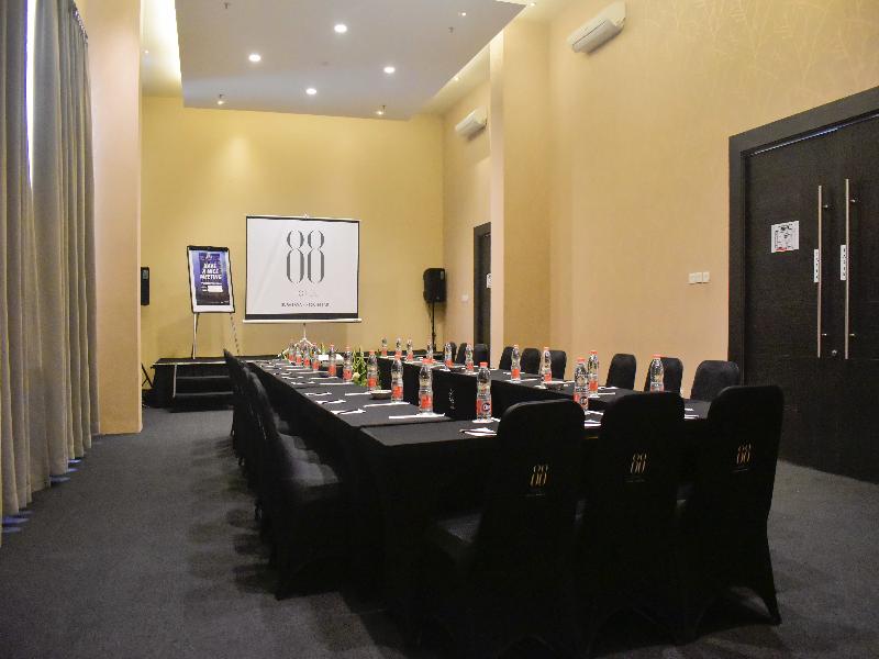 Hotel 88 Kedungsari - Toplantı