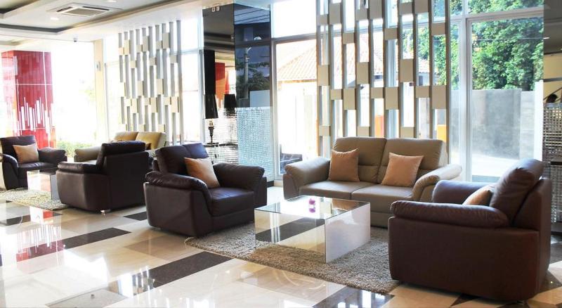 Hotel Gunawangsa MERR - Lobi