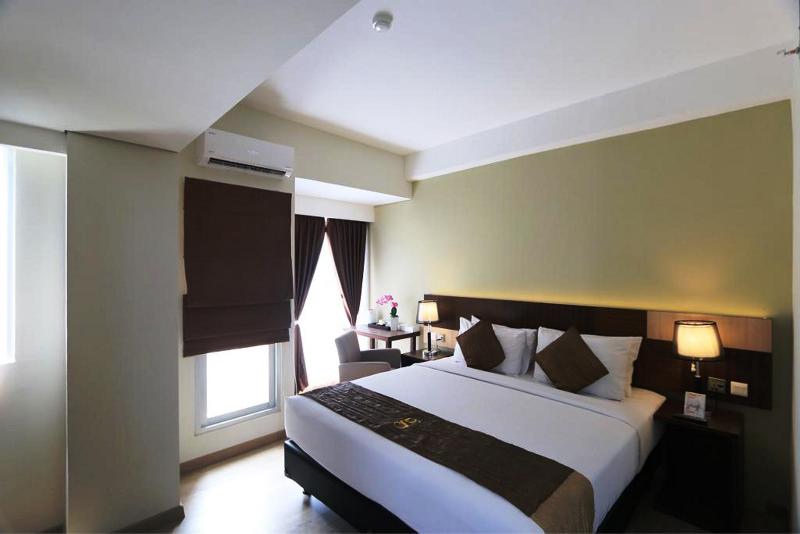 Hotel Gunawangsa MERR - Oda