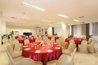 Swiss-Belinn Tunjungan Surabaya fotoÄŸrafÄ±