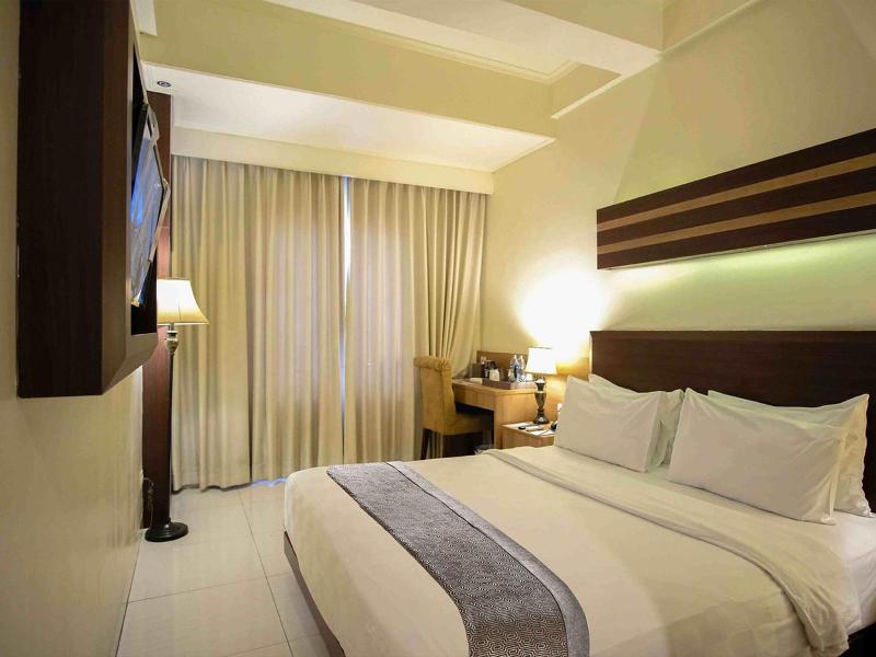 Sapphire Sky Hotel BSD City - Oda
