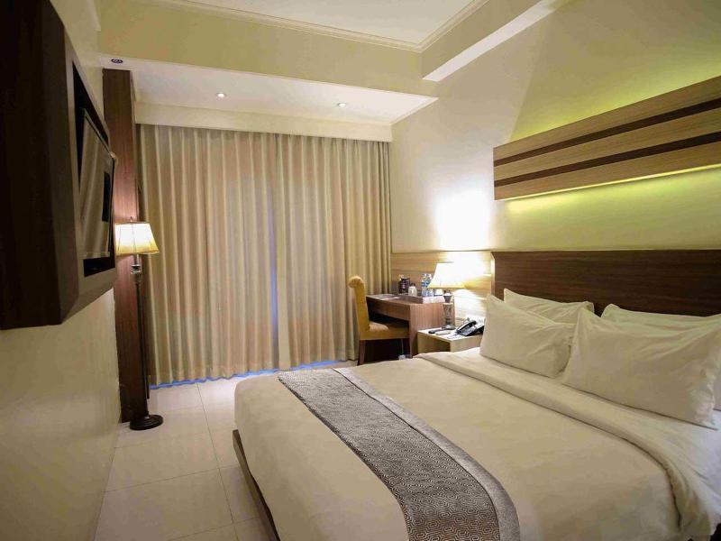 Sapphire Sky Hotel BSD City - Oda