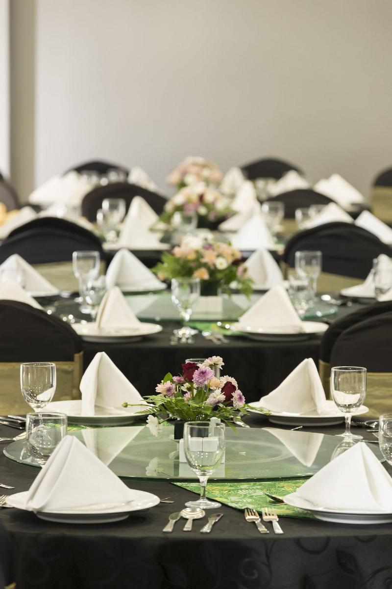 Pesonna Hotel Tegal - Toplantı