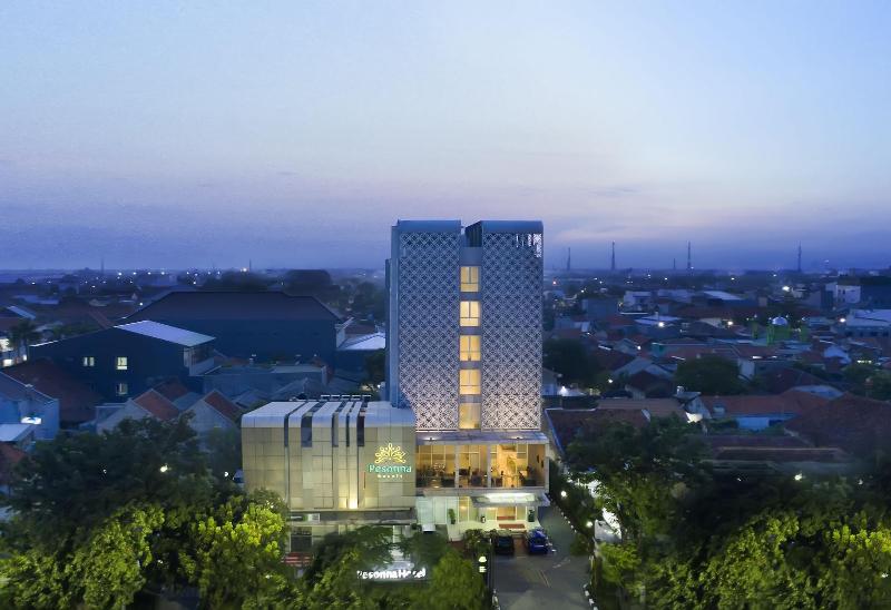 Pesonna Hotel Tegal - Oda