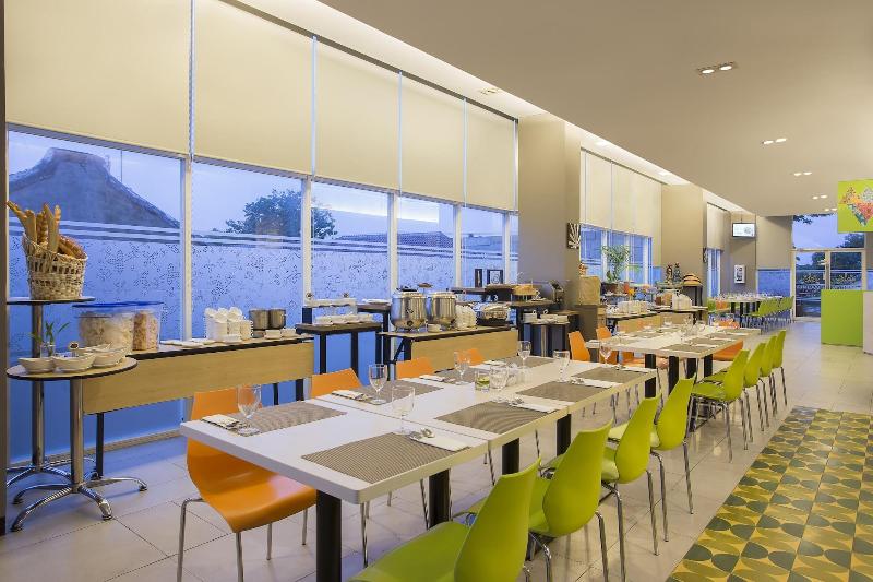 Pesonna Hotel Tegal - Restoran