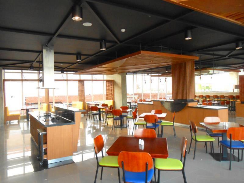 PrimeBiz Hotel Tegal - Genel