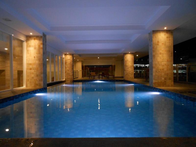 PrimeBiz Hotel Tegal - Havuz