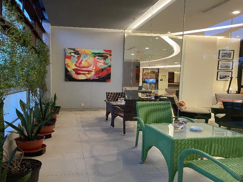 PrimeBiz Hotel Tegal - Teras
