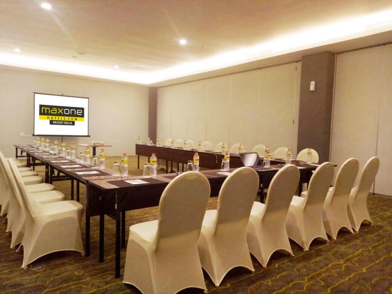 MaxOne Resort Delia - Toplantı