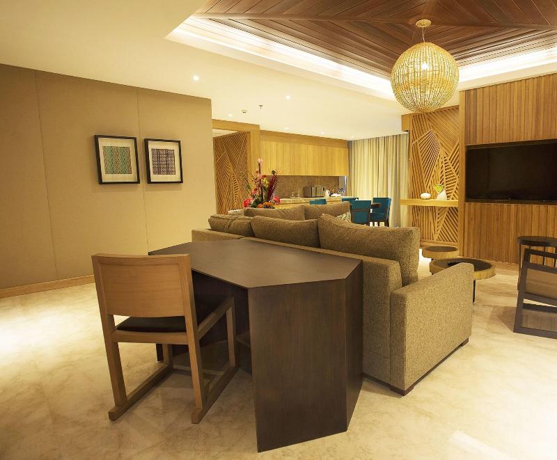 The Rinra Makassar - Oda