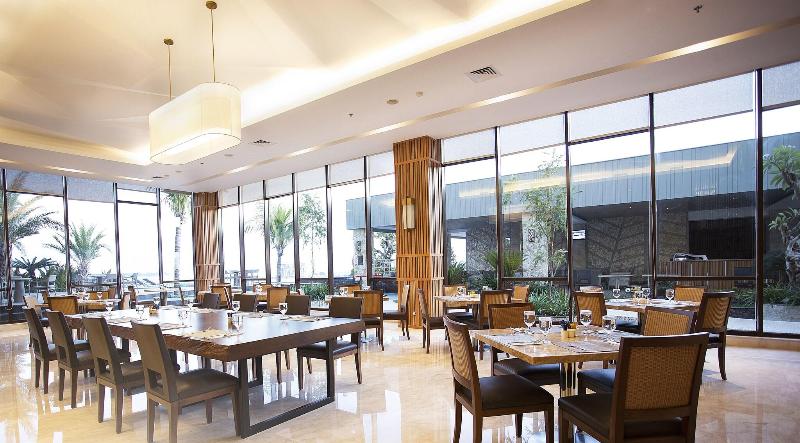 The Rinra Makassar - Restoran