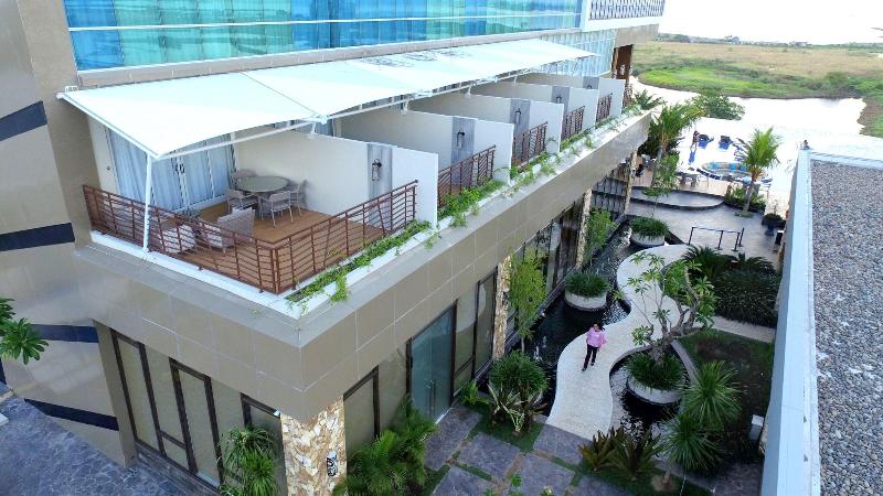 The Rinra Makassar - Teras