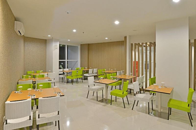 Whiz Prime Hasanudin Makassar - Restoran