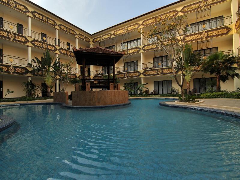 Yusro Hotel Jombang - Plaj