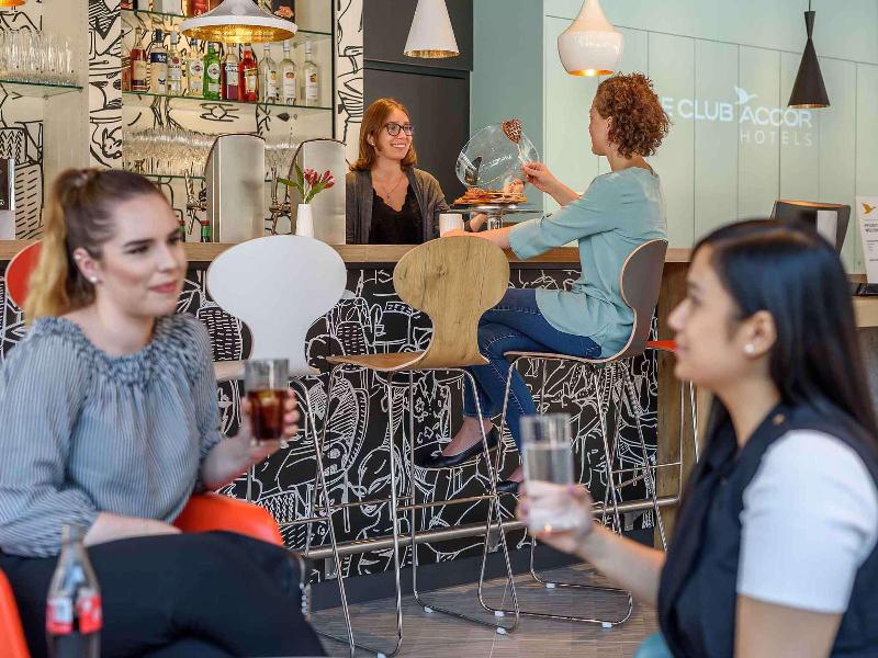 Ibis Wien Hauptbahnhof - Bar
